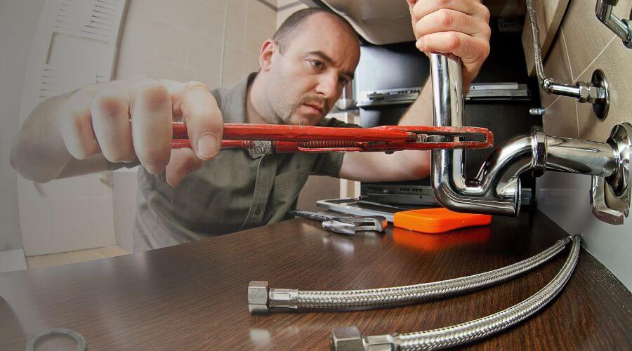 Expert burst pipe repair services in Callensburg, PA
